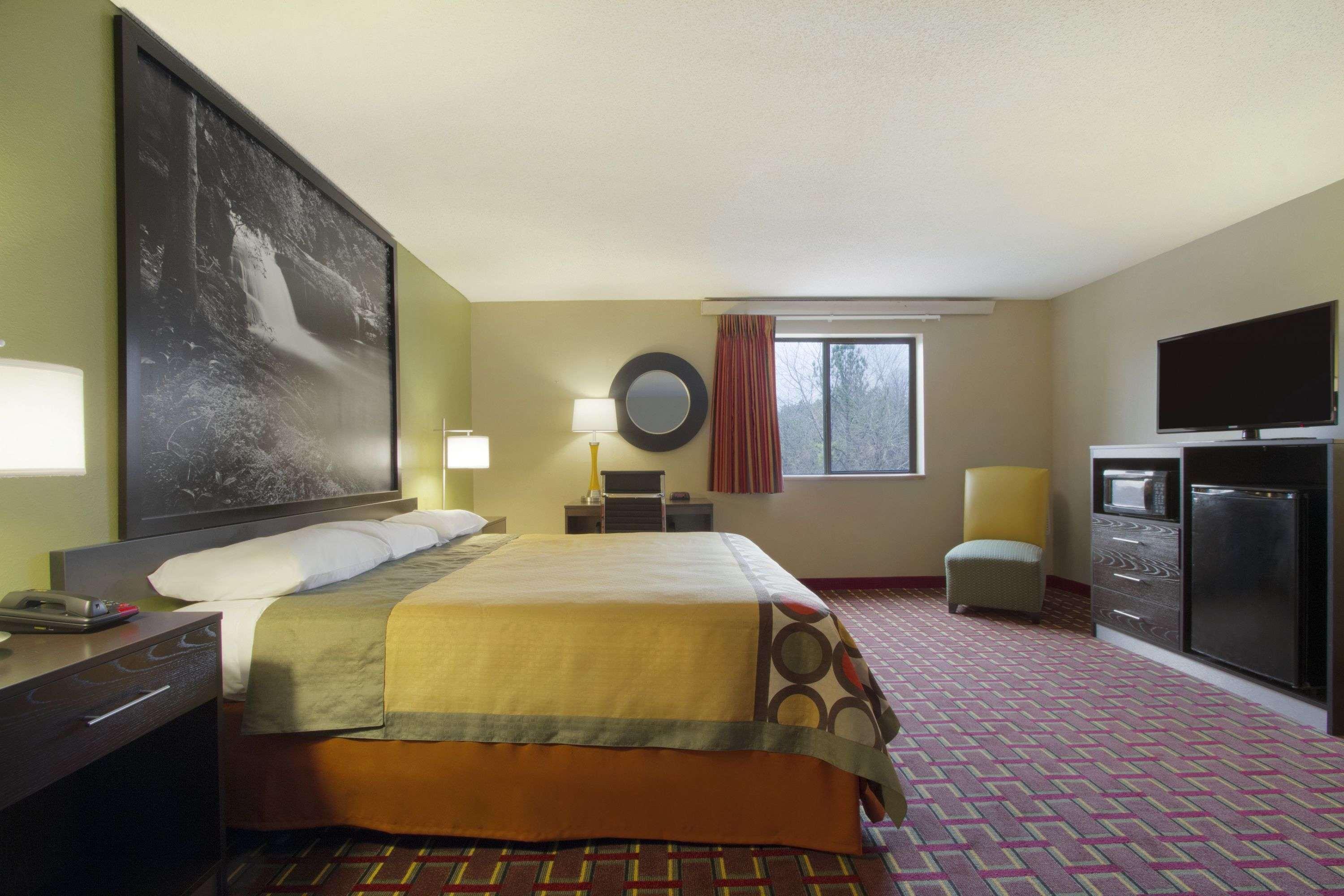 Super 8 By Wyndham Homewood Birmingham Area Bagian luar foto